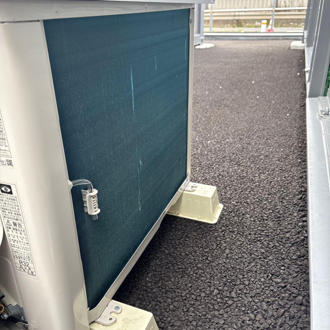 （美品）2024年製東芝TOSHIBA エアコンRAS-2214TL-W6畳