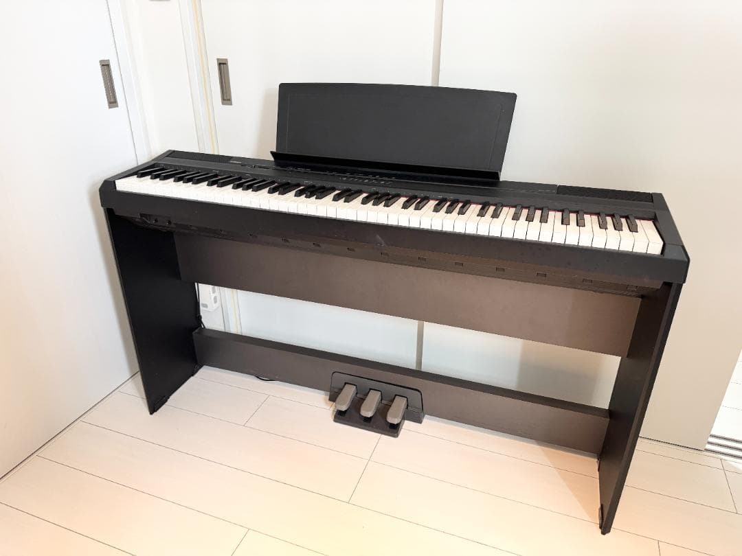 YAMAHA デジタルピアノ スタンド＋ペダルユニット付き P-105