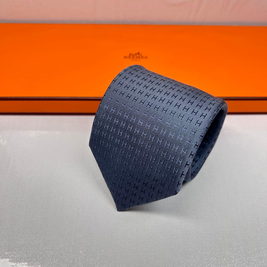 HERMES エルメス 美品 ネクタイ ファソネ H柄 H織 人気 ダークグレー
