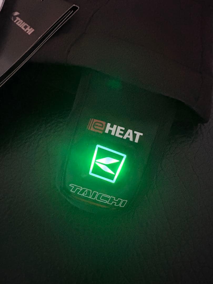 【お値下げ中】RS TAICHI e-HEAT インナージャケット　サイズWM