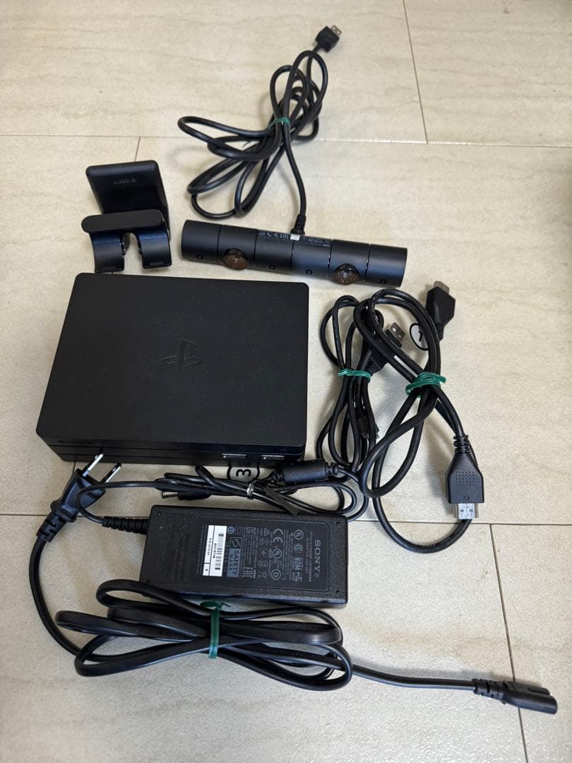 値下げ中 ps4 VR いろいろセット　本体、コントローラー各種、ソフト3本