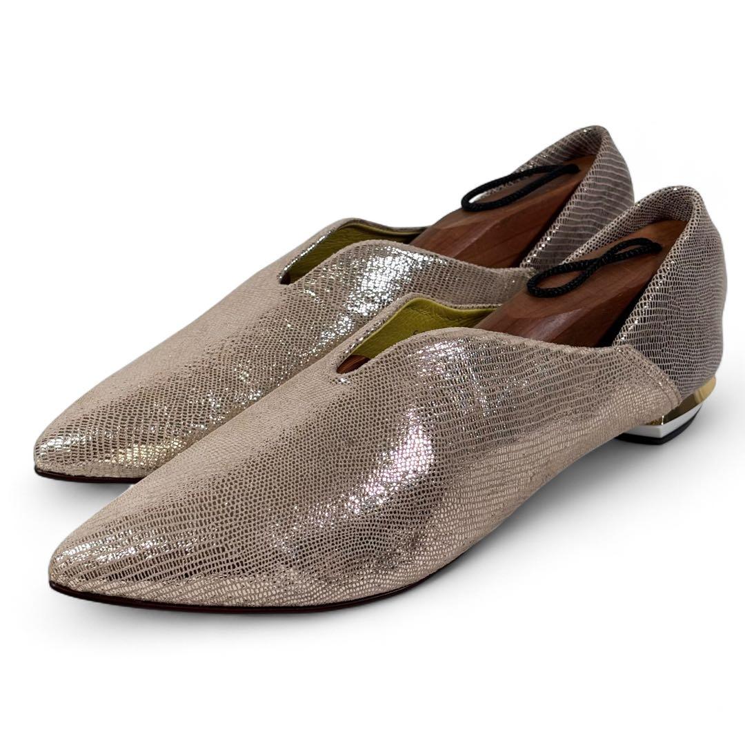 ほぼ新品 マナ 37 23.5 フラットパンプス ポインテッドトゥトゥ ゴールド