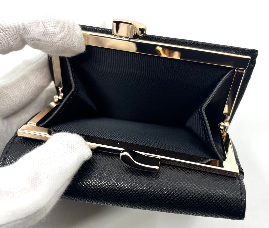 【新品・未使用】Vivienne Westwood 三つ折り財布 ブラック