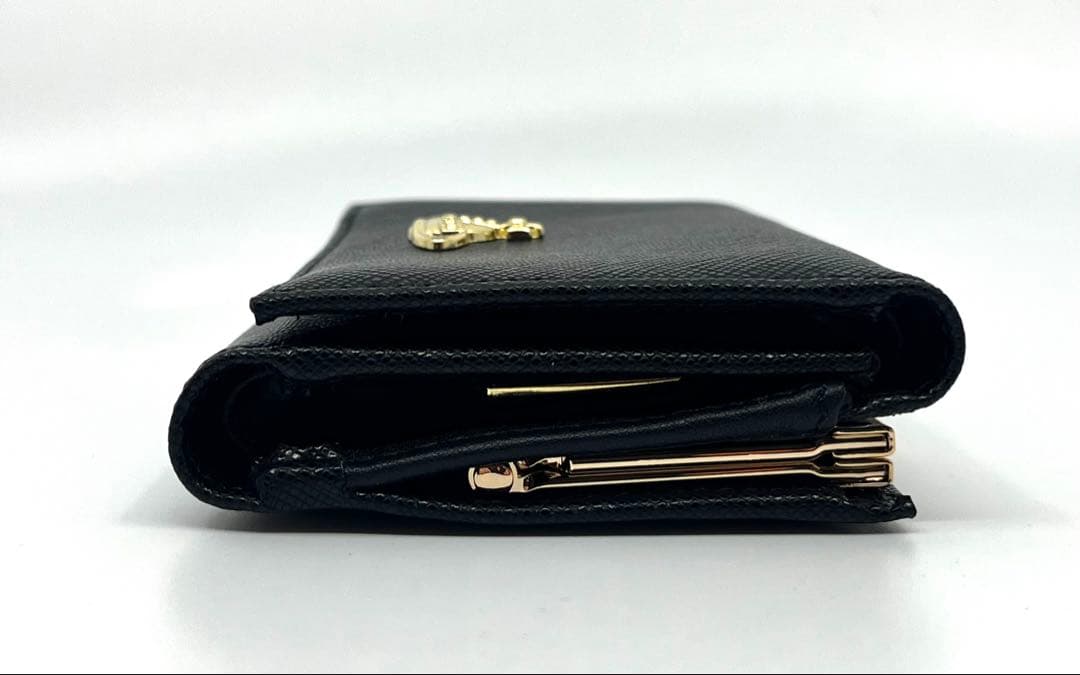 【新品・未使用】Vivienne Westwood 三つ折り財布 ブラック