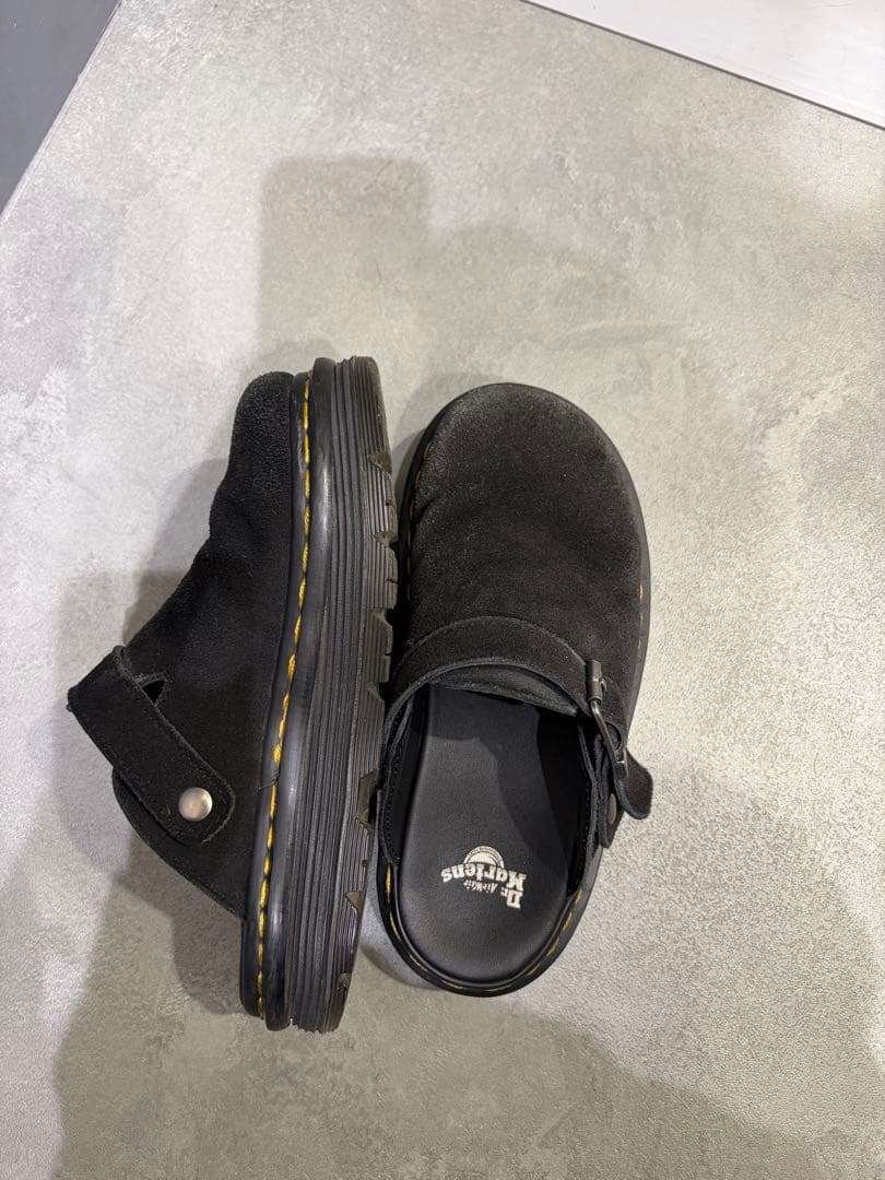 黒 スエード サンダル バックストラップ付き