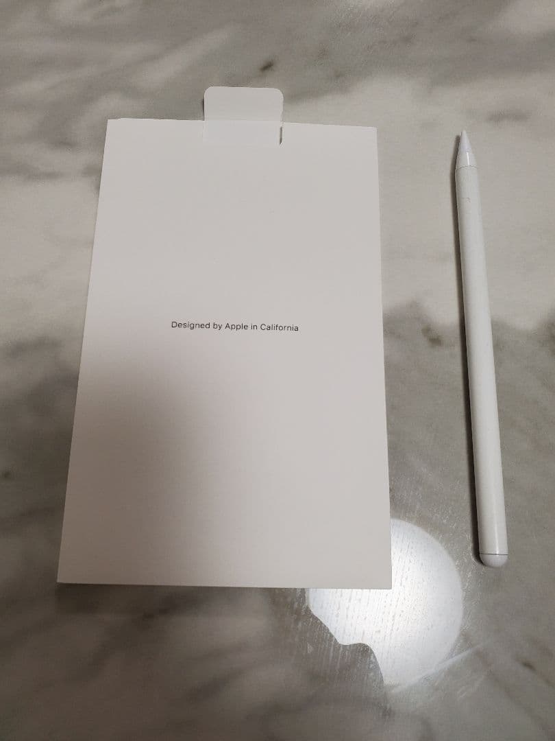 iPad (第9世代) 64GB + タッチペン