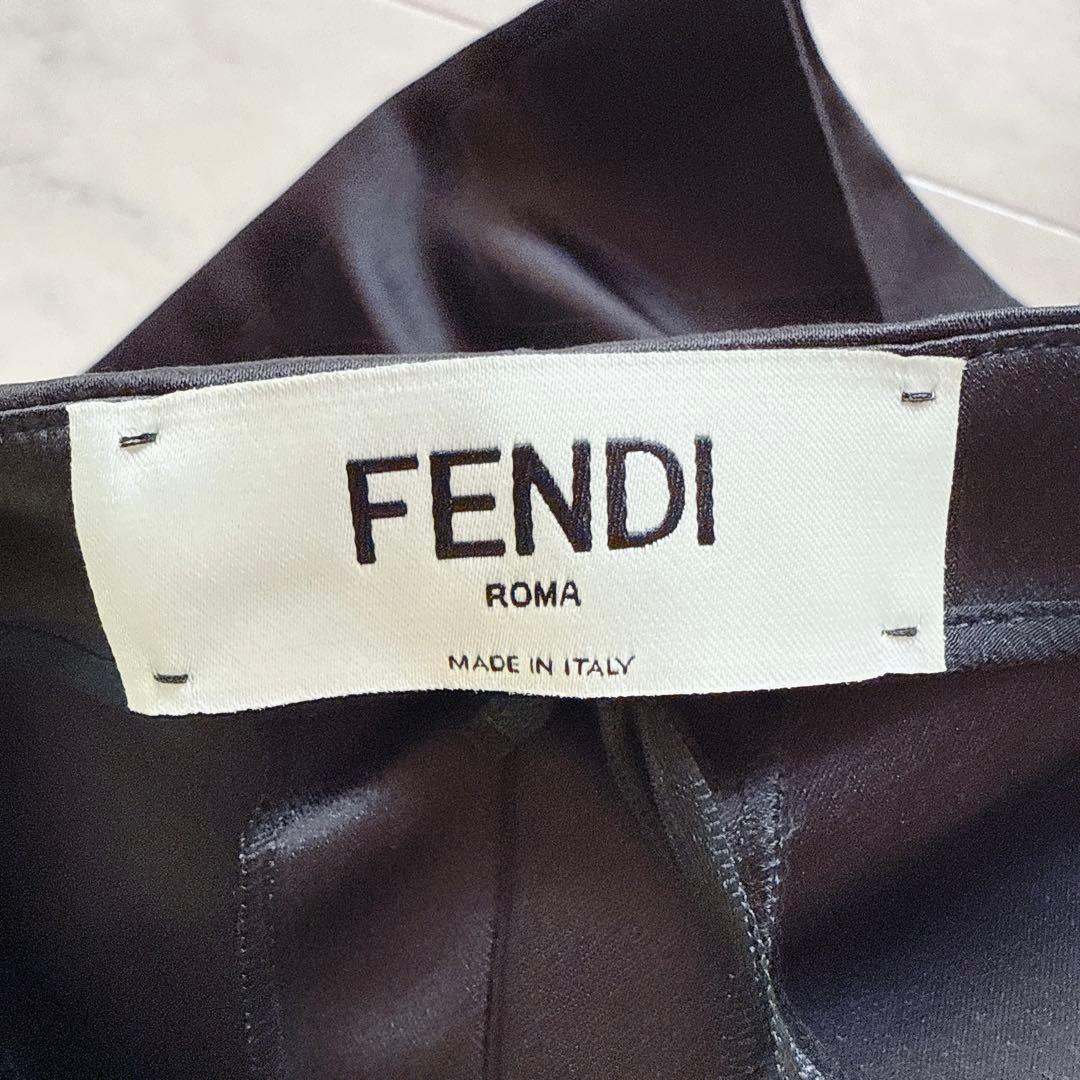 未使用タグ付き★21年モデル★FENDI シルク100% ショートパンツ 40