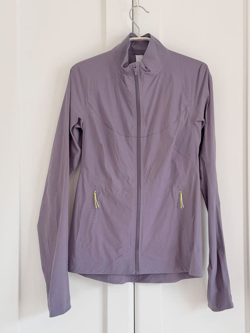 ルルレモン ウィンドブレーカー サイズ4