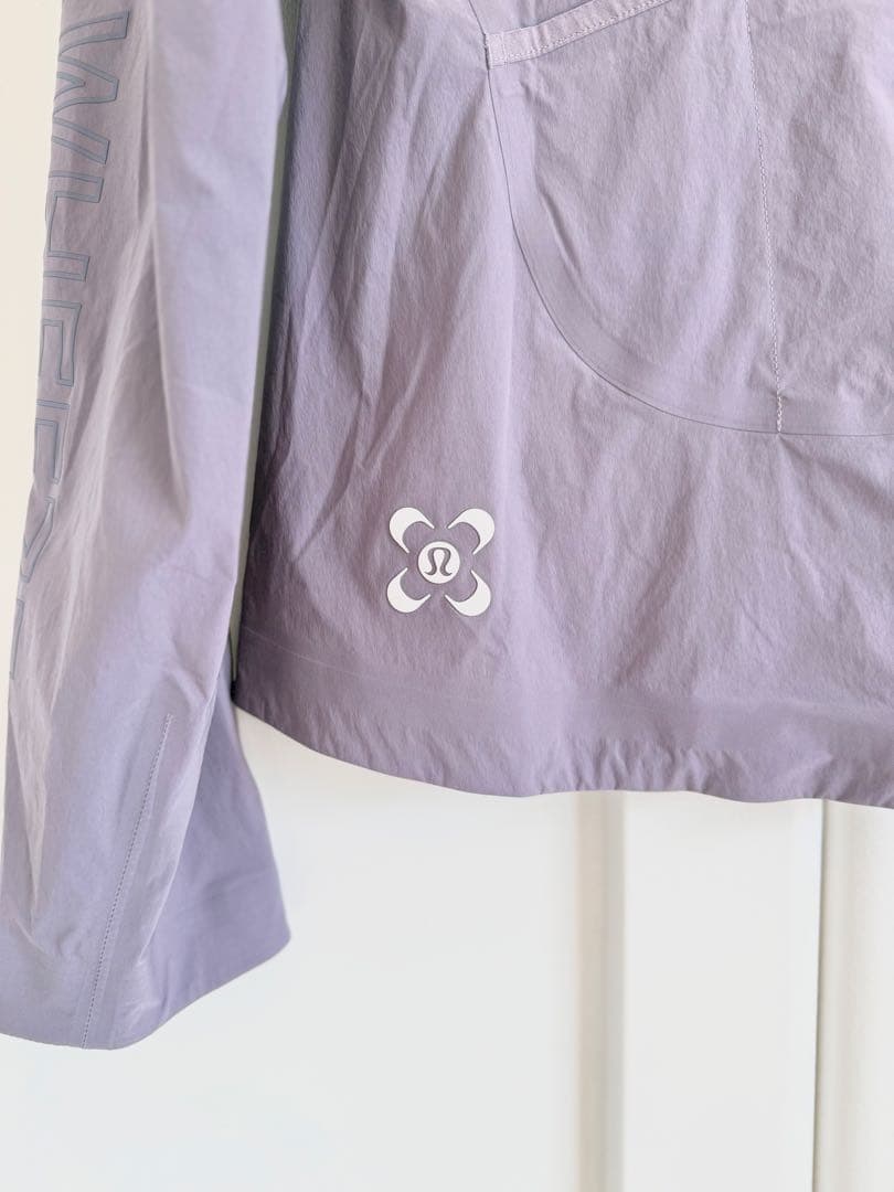 ルルレモン ウィンドブレーカー サイズ4