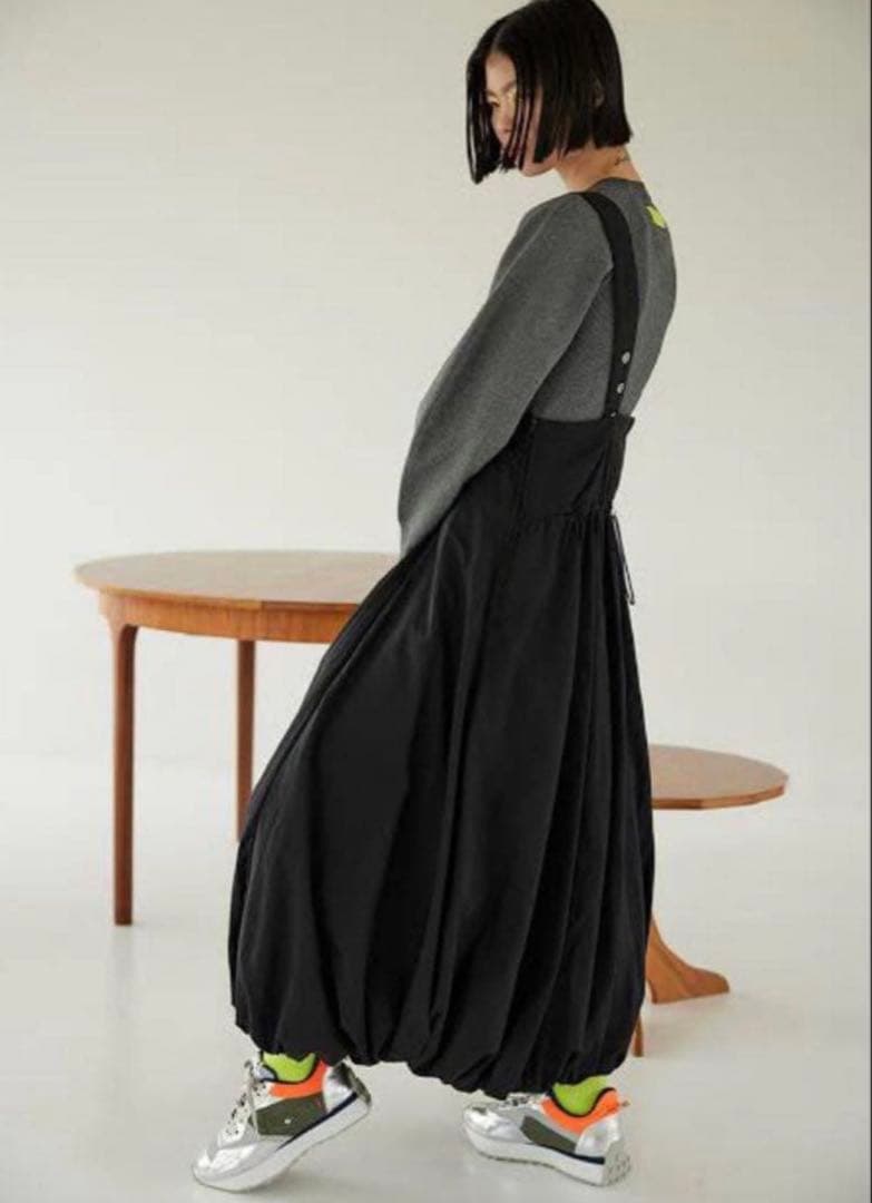 美品 OMMO QUILTING BALLOON OP ブラック