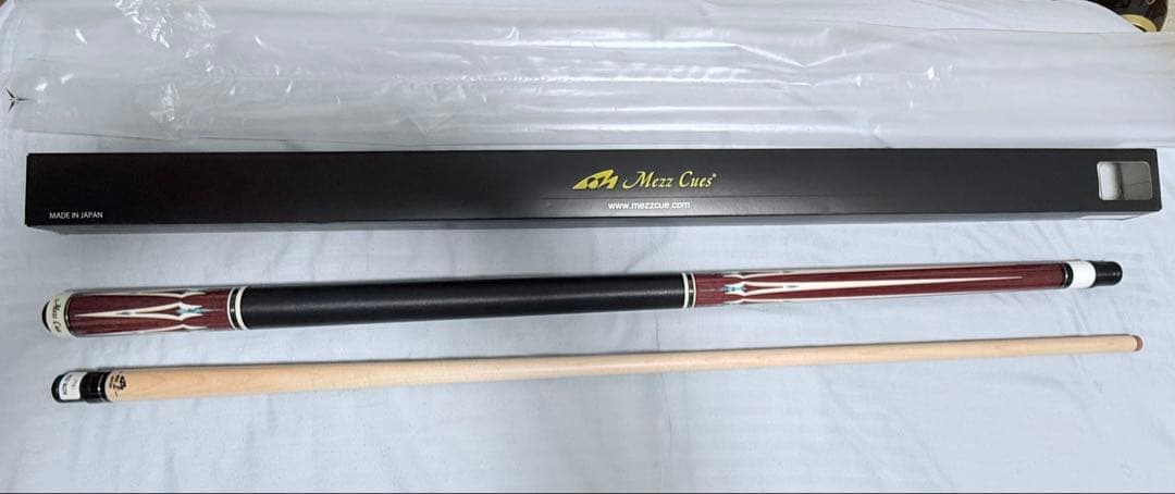 ビリヤードキュ