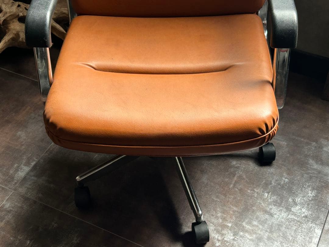 PLUS スイス製　デスクチェア　レトロ　アームチェア　ミッドセンチュリー IH