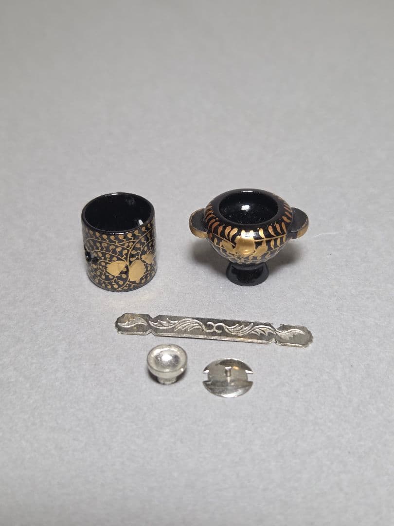 古い小さな小さな雛道具　化粧道具　十三揃