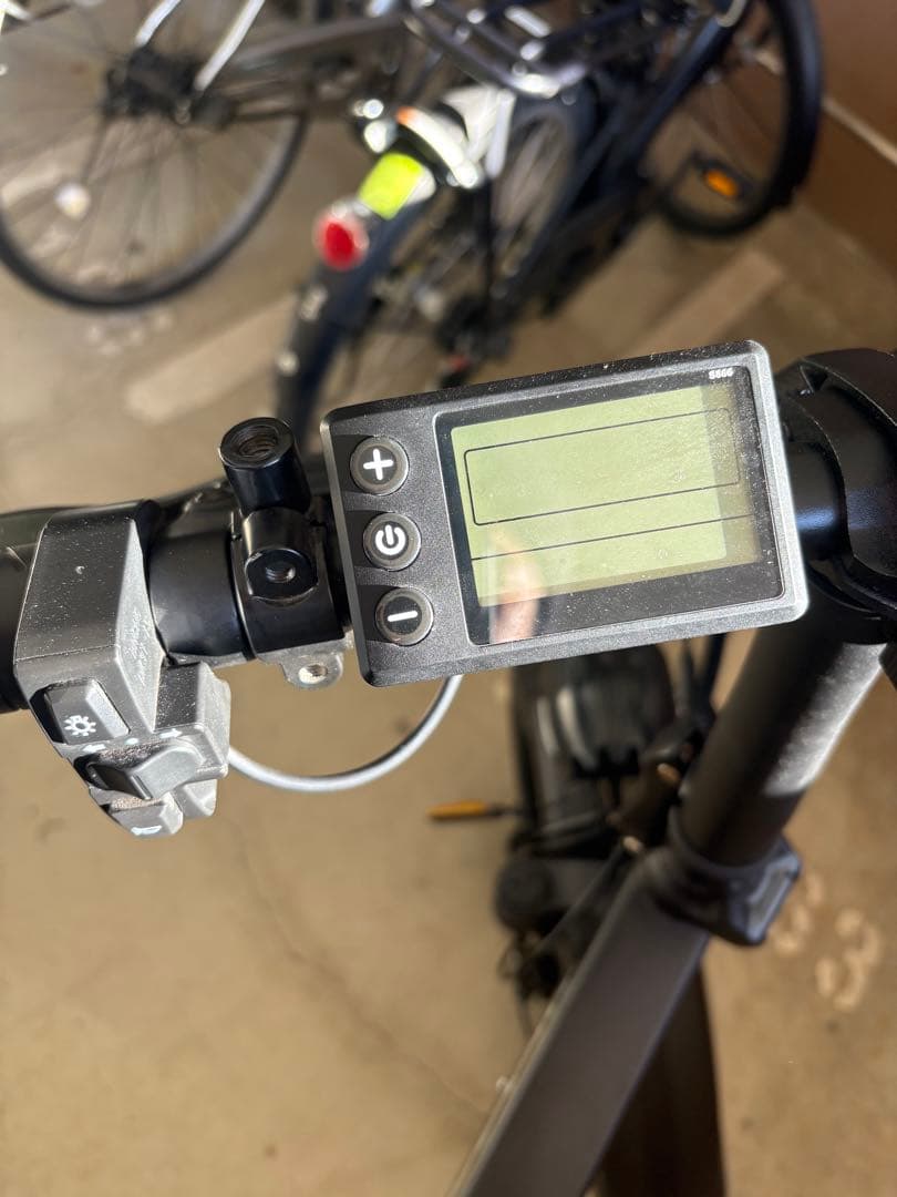 ジャンク品　SCOTTEB 電動アシスト自転車 e-bike折りたたみ式 黒