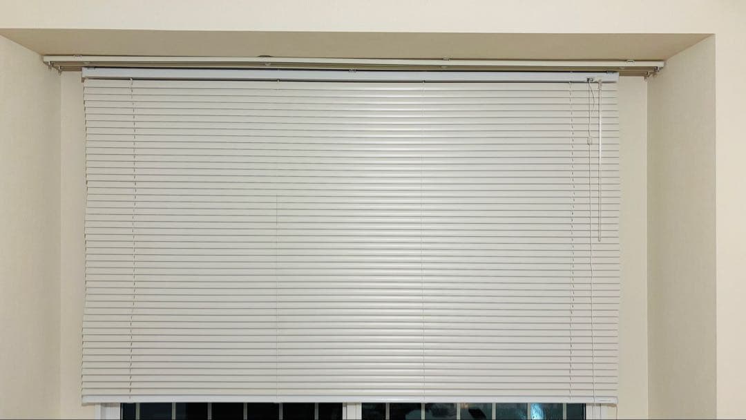 タチカワブラインド　ホワイト　アルミブラインド