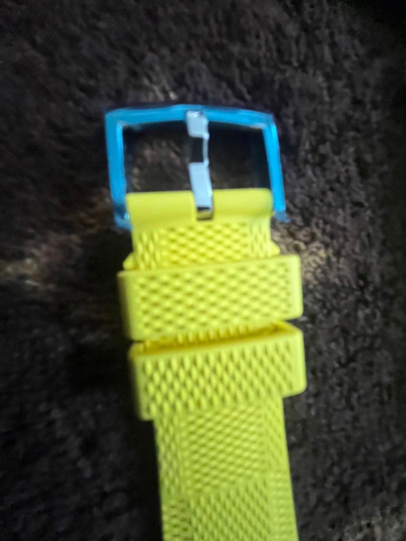 Louis Vuitton イエロー ラバーベルト