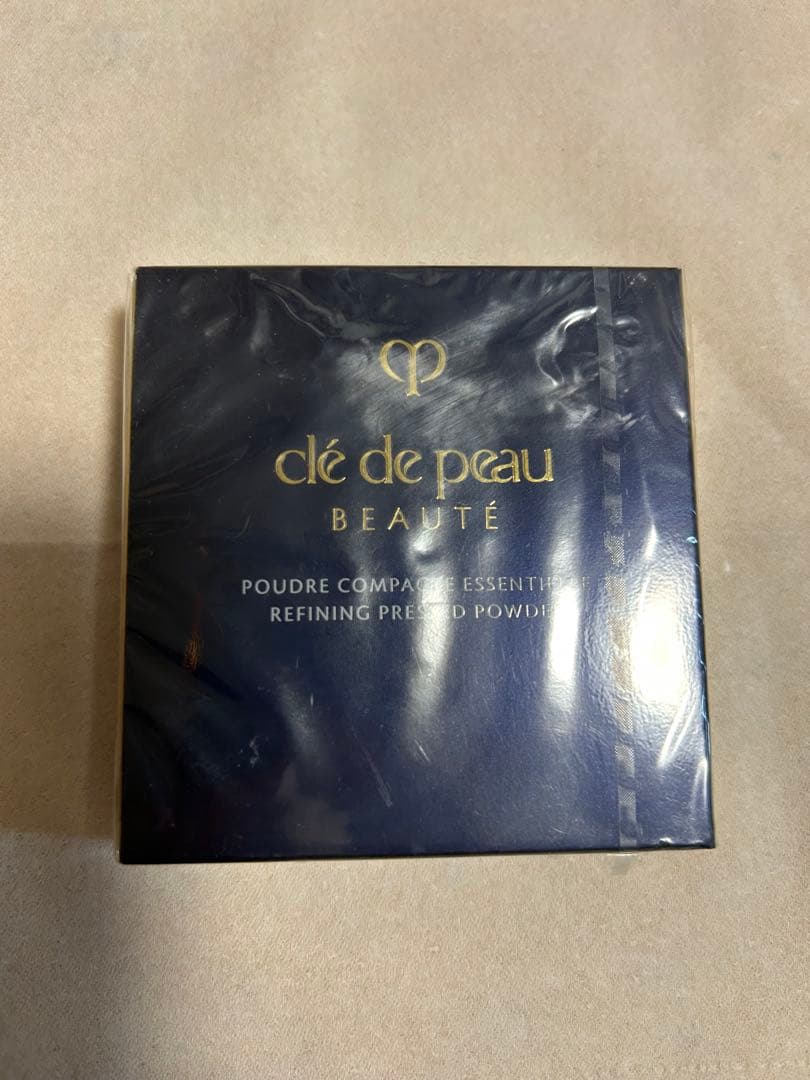 クレドポーボーテ　プードルコンパクトエサンシエル n エレガントスリム未開封