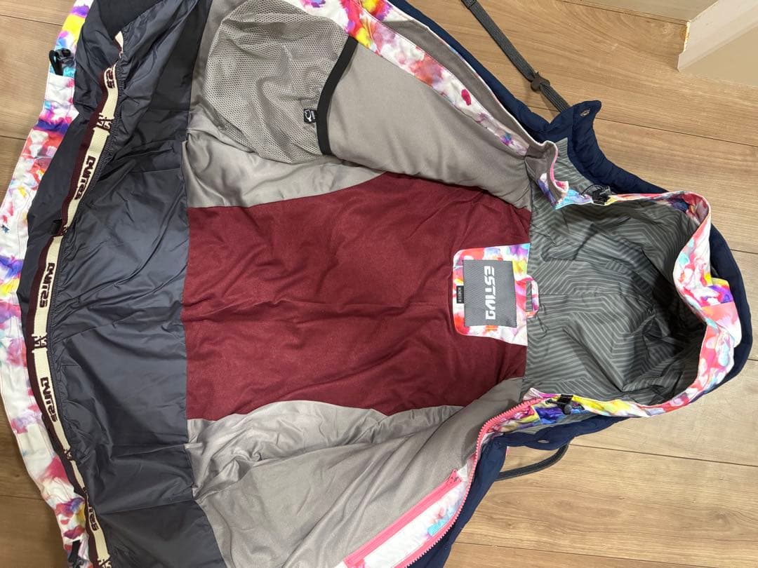 スノーボード用ウェア