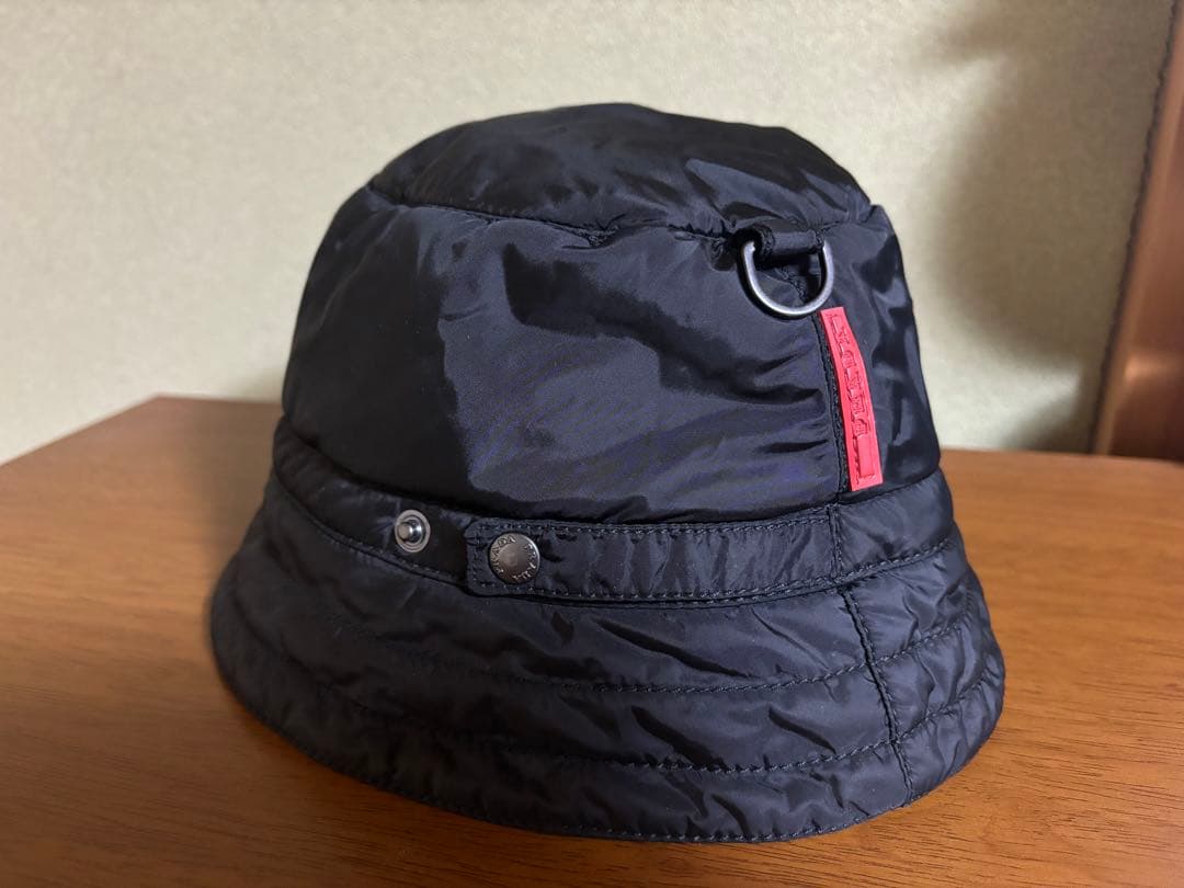 PRADA プラダスポーツラバーロゴパッチ ナイロン バケットハット 帽子耳当て