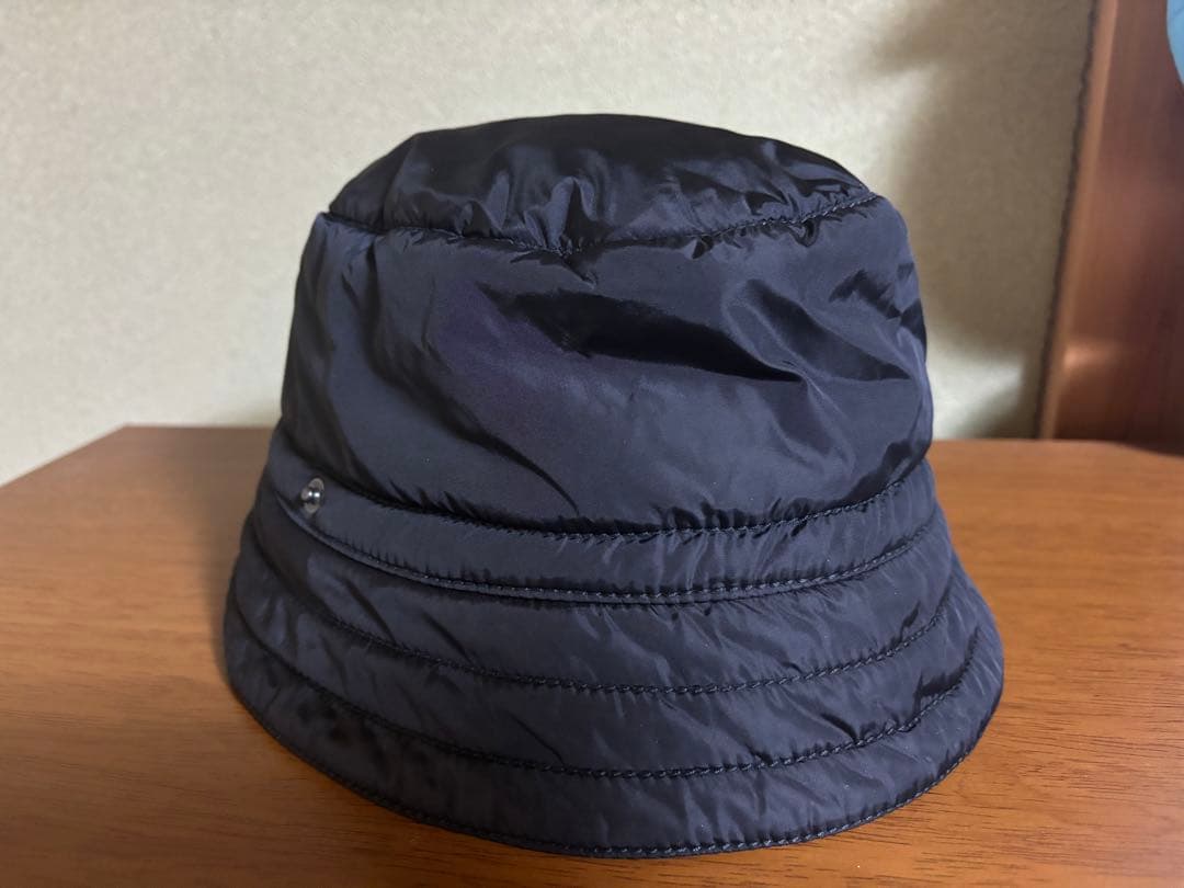 PRADA プラダスポーツラバーロゴパッチ ナイロン バケットハット 帽子耳当て