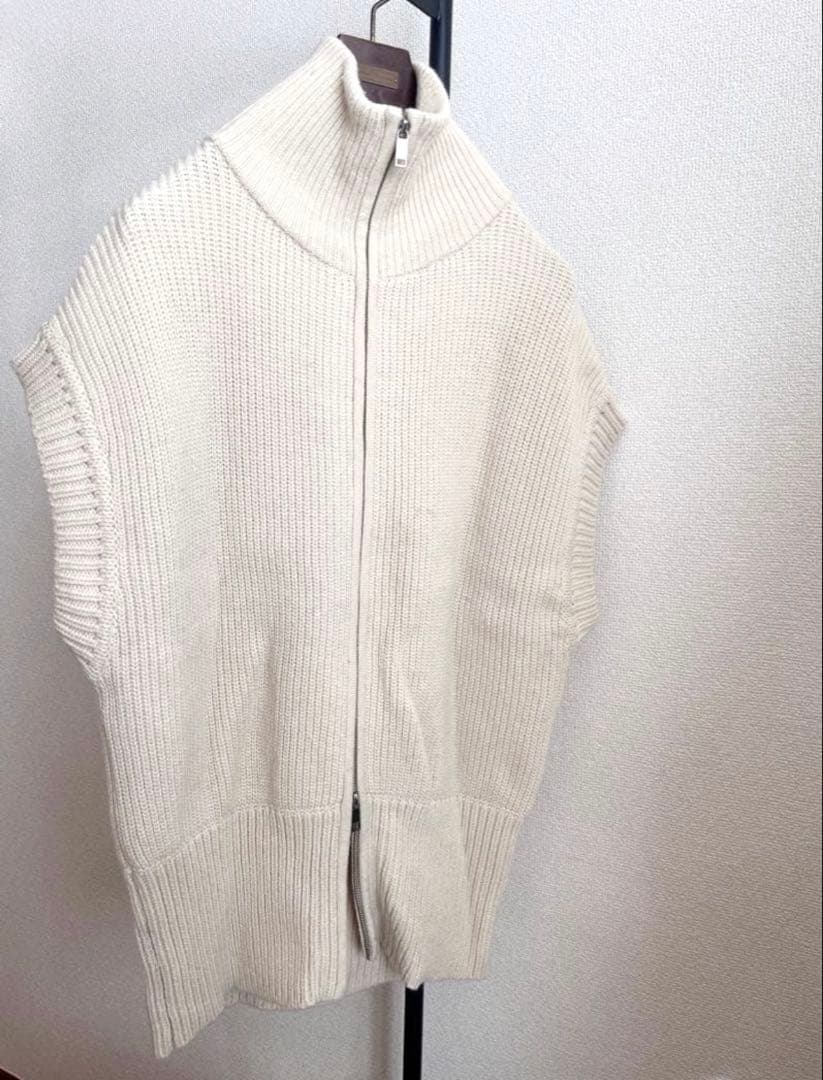みんです　 clane zipcollarknitvest サイズ2