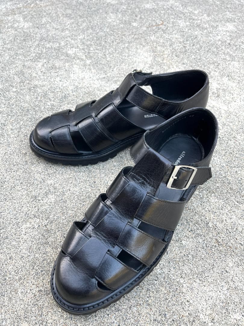 【使用回数2回のみ】alfredoBANNISTER 本革 グルカサンダル