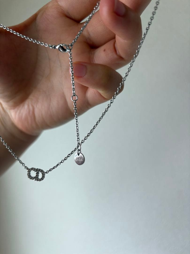 ディオール　クリスタル　ネックレス