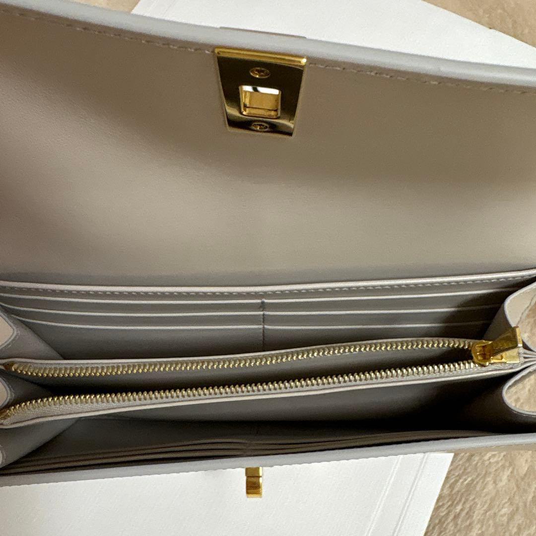 CELINE グレー レザー 長財布