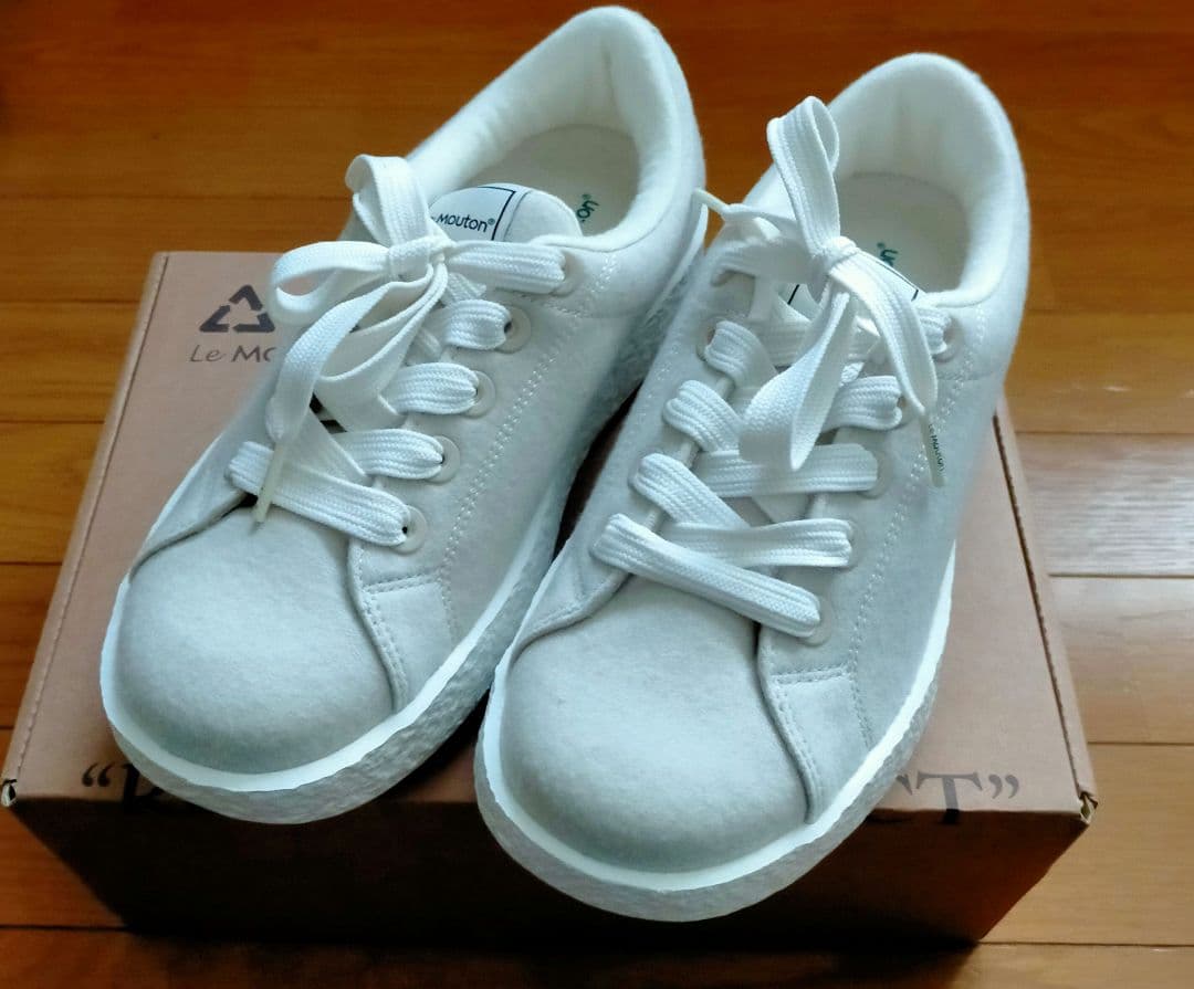 Le Mouton バディ 軽い メリノ ウール 靴 ロゴ レースアップ