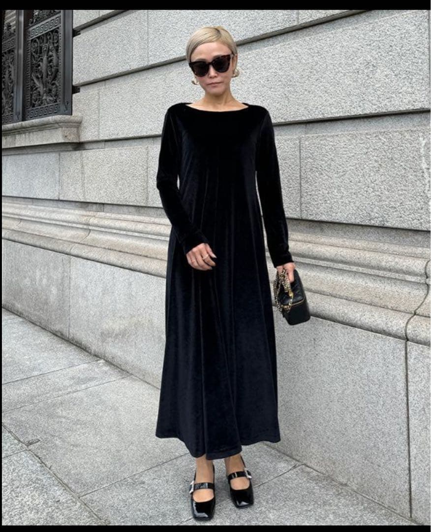 ブラックベルベットロングワンピース