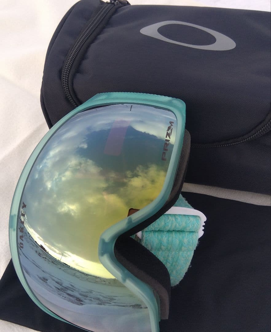 ​【新品】オークリー Flight Tracker M