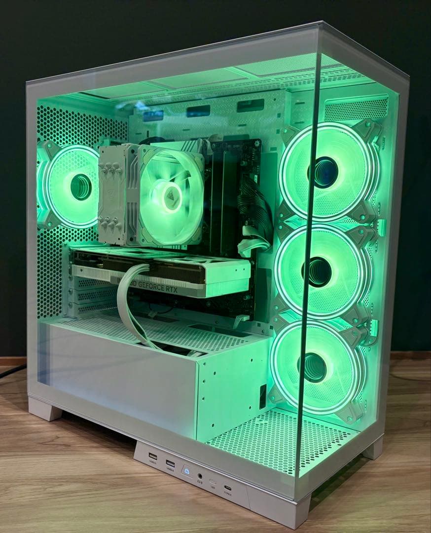 つぶ様　RTX4070　STORM ゲーミングpc i7 13700F