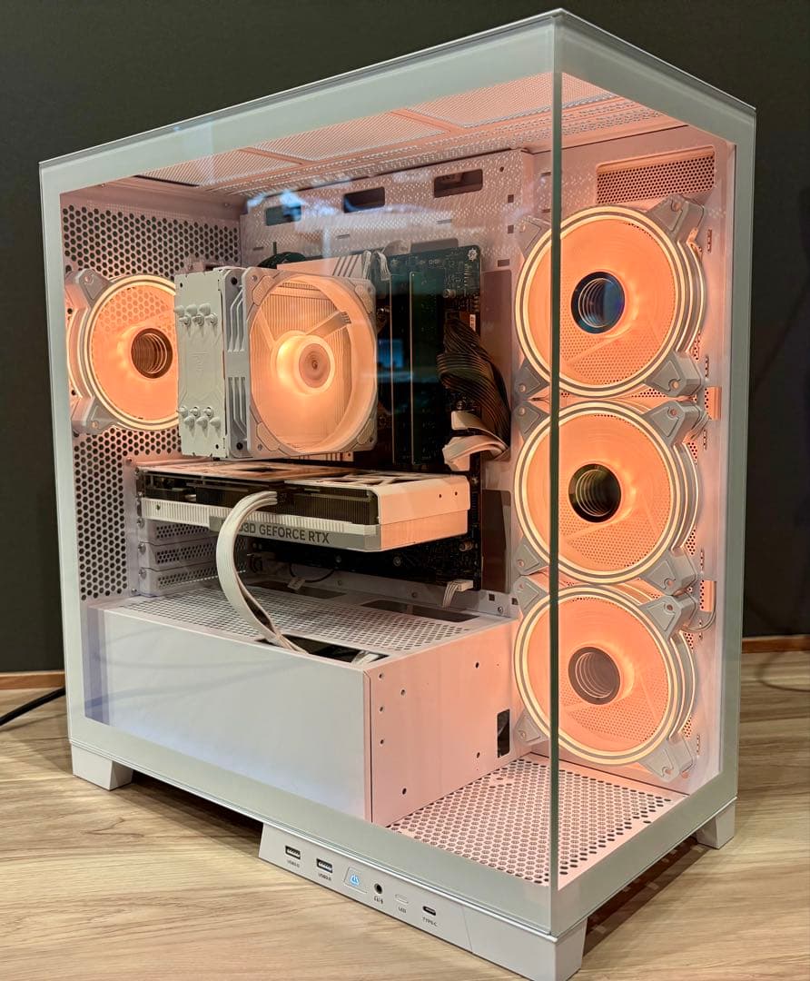 つぶ様　RTX4070　STORM ゲーミングpc i7 13700F