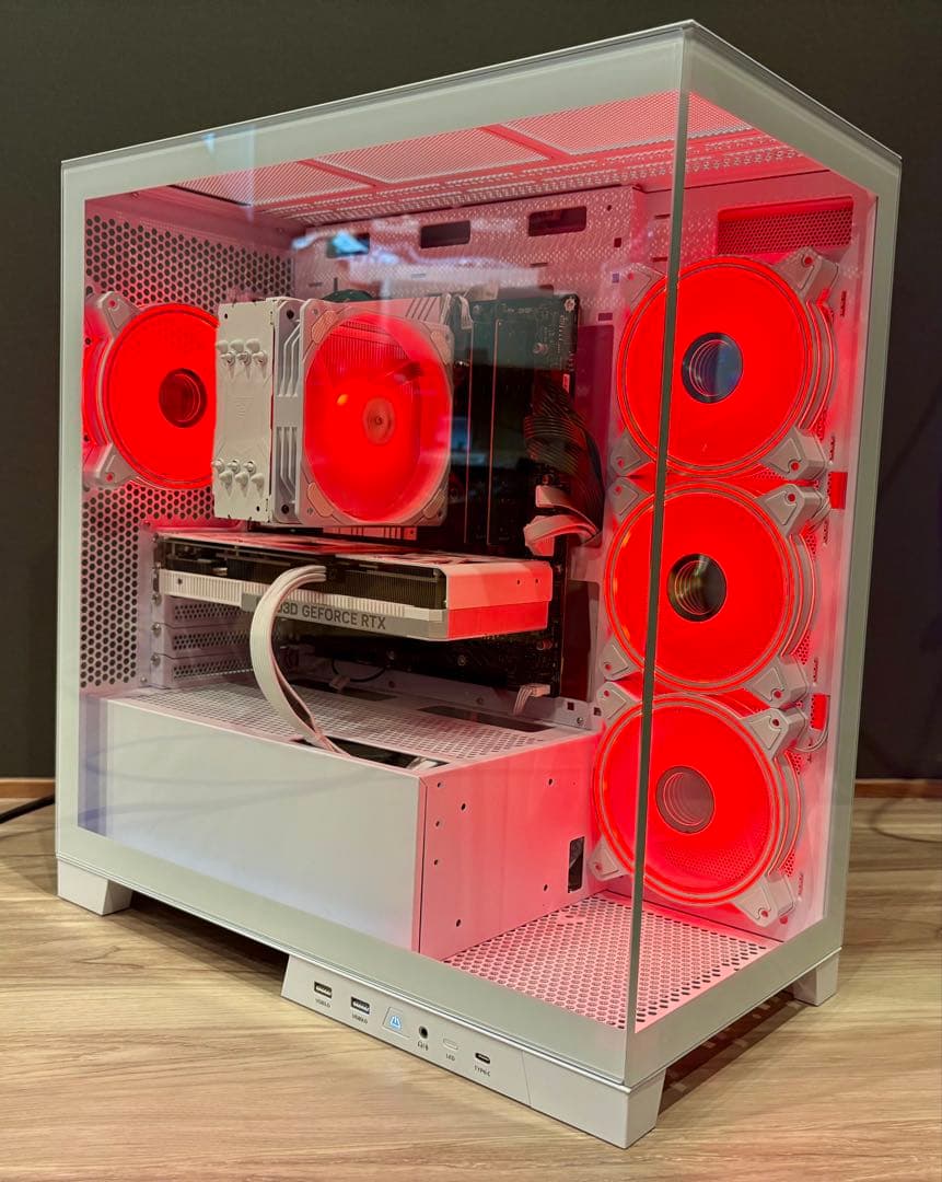 つぶ様　RTX4070　STORM ゲーミングpc i7 13700F