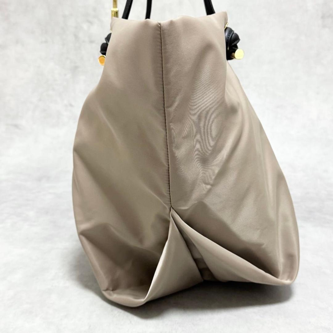 ちー ヴィオラドーロ ビアンカ ナイロントートバッグ L A4 トープ 黒