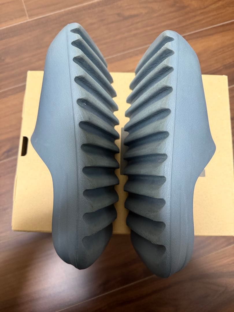 ADIDAS YZY SLIDE スレートマリン