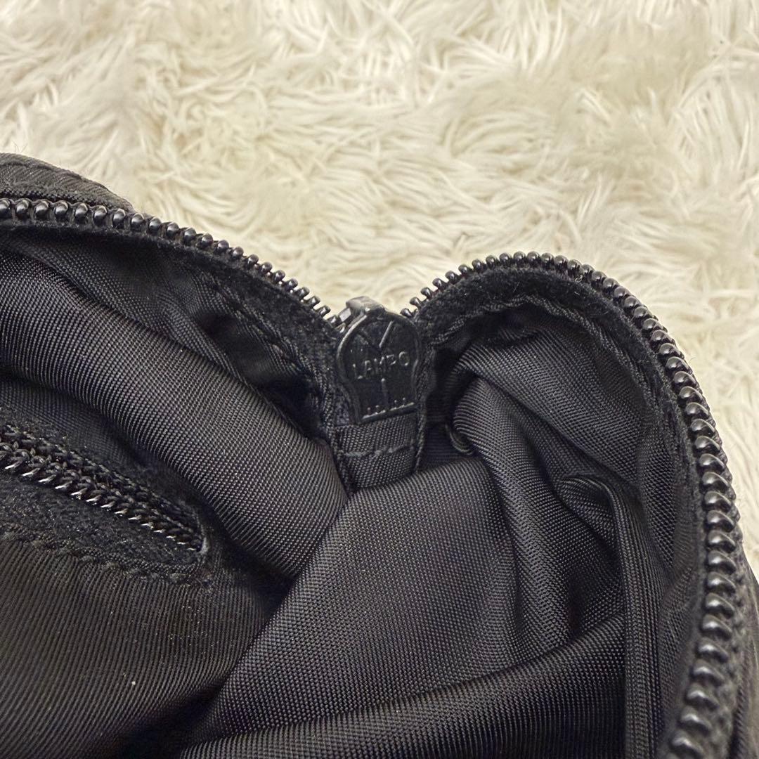 PRADAプラダ 三角ロゴ ショルダーバッグ テスート 黒 サコッシュ