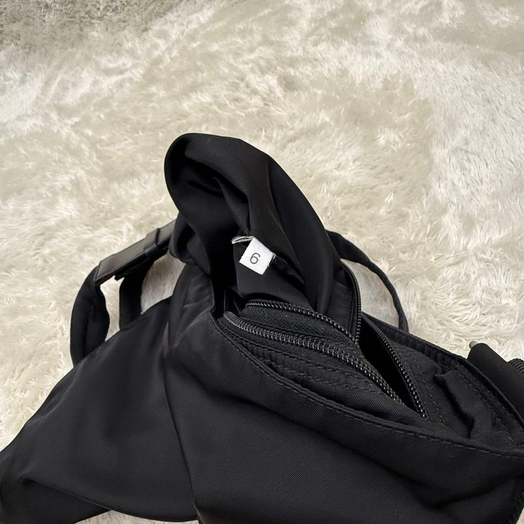 PRADAプラダ 三角ロゴ ショルダーバッグ テスート 黒 サコッシュ