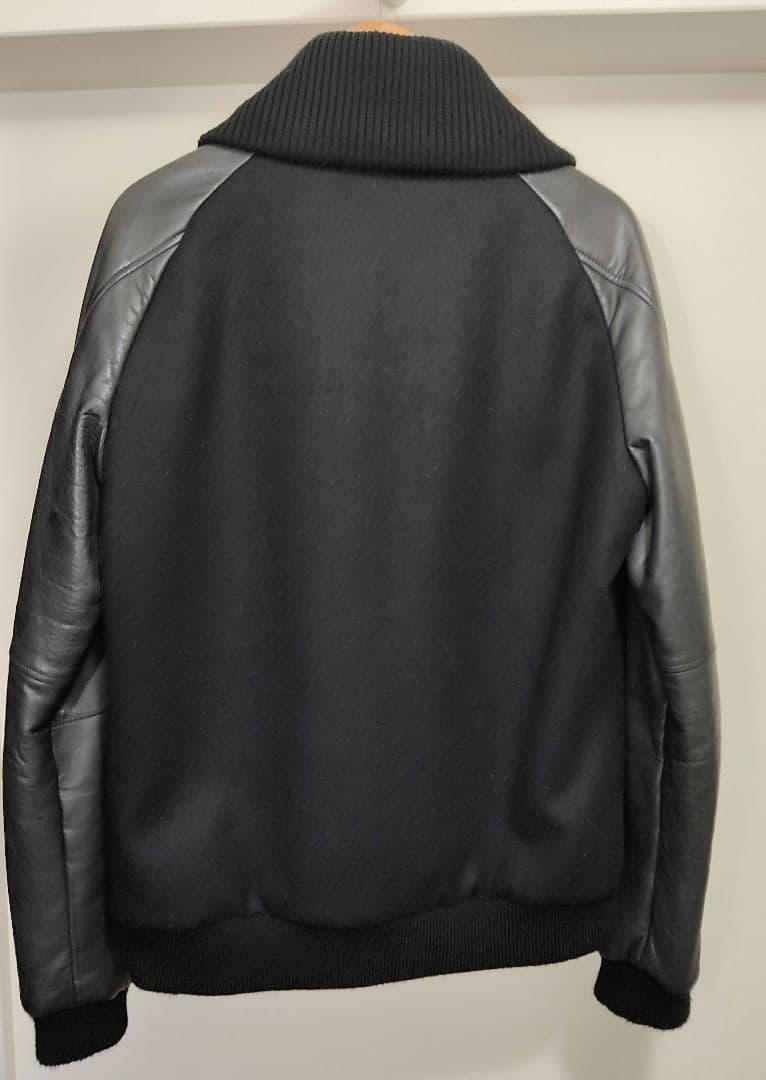 ★限定コラボ品★【特大サイズ】1PIU1UGUALE3 ドンキースタジャン