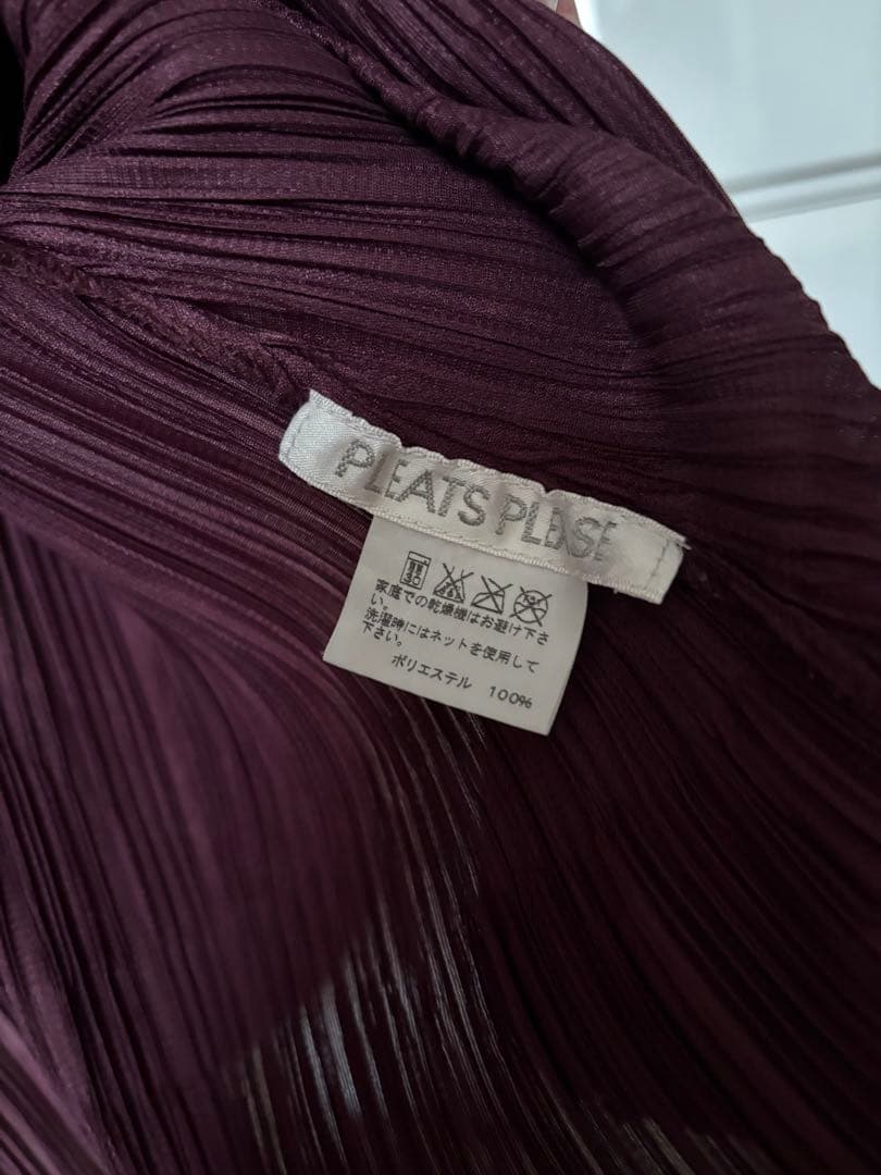 期間限定お値下げ✴︎プリーツプリーズ　バーガンディ フード付きパーカー