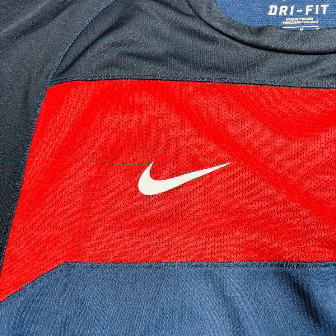 古着ナイキ　サッカーシャツ　Nike Dri-FIT USA代表シャツ　メッシュ