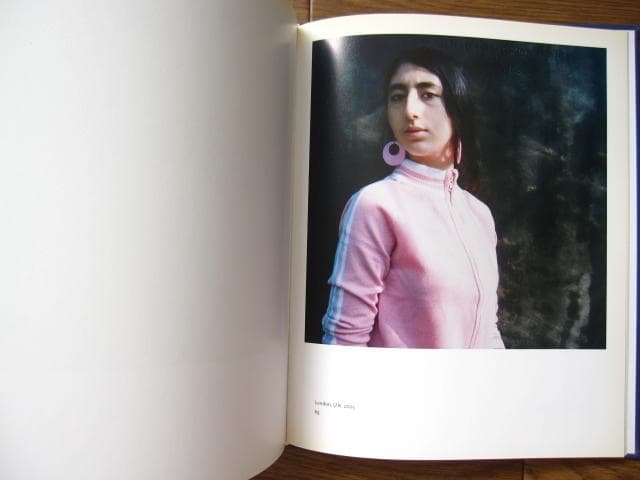 アート・デザイン・音楽 Hellen van Meene New Work