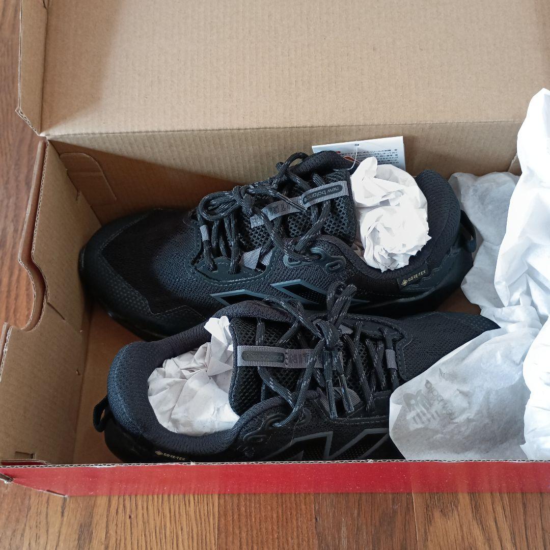 タ*レ様 【未使用品】ニューバランス　ゴアテックス ダイナソフト ナイトレル V