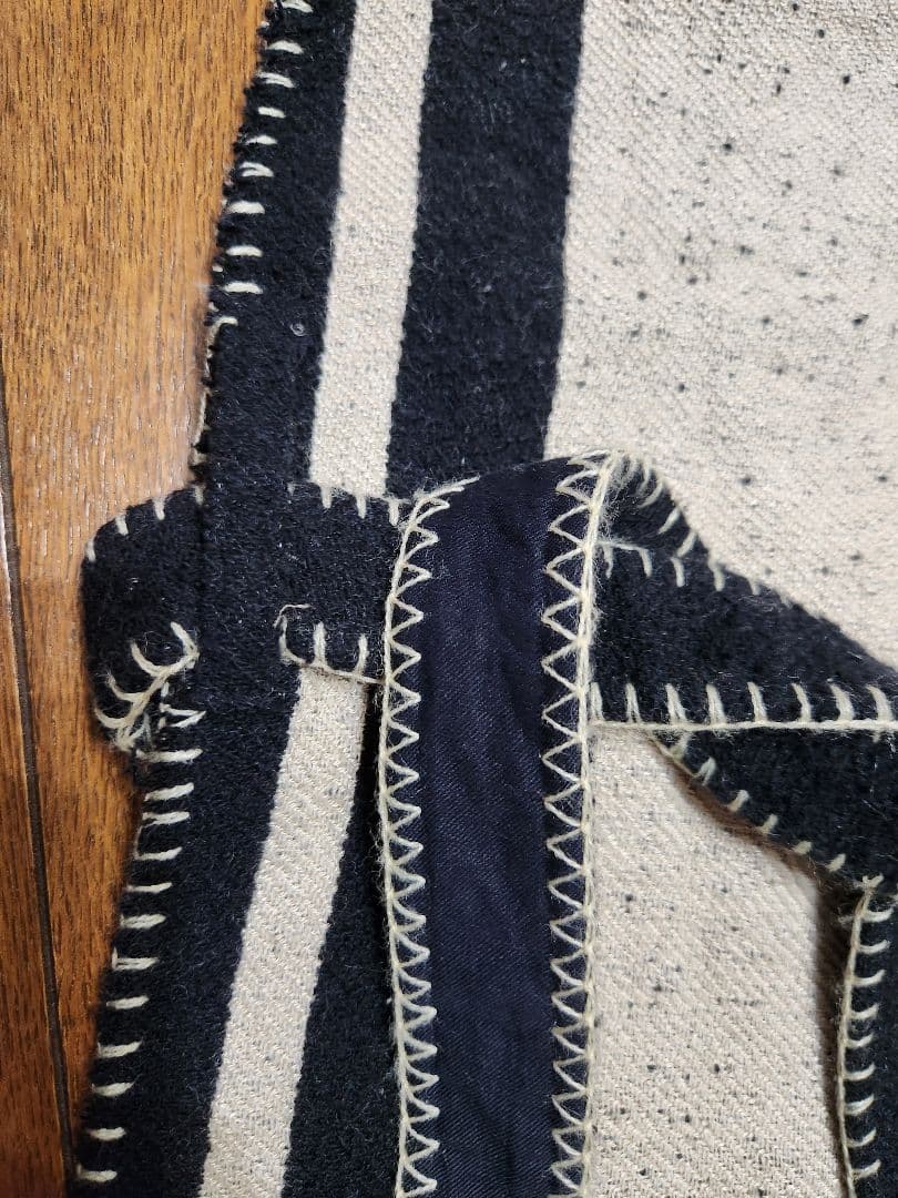 bed j.w ford　マフラー&ベスト風　ベルト付き