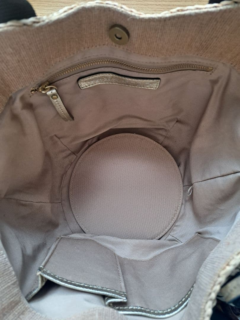 VIOLAd‘ORO ストロー かごバッグ タッセル付き