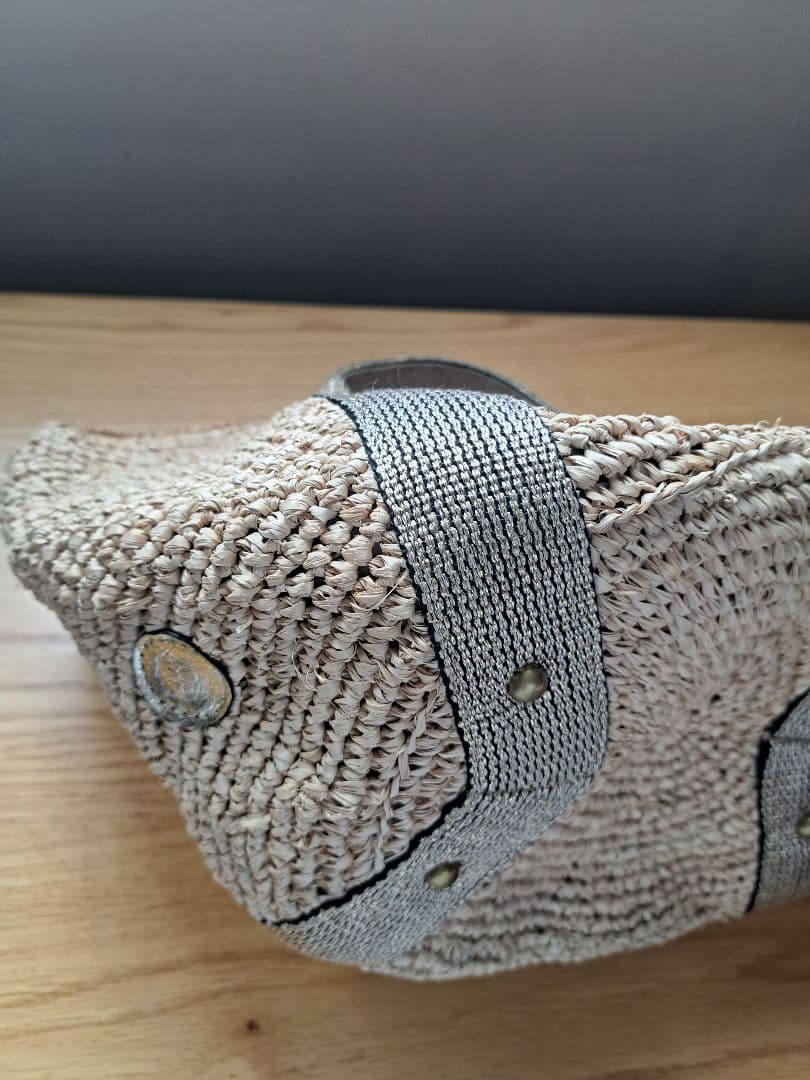 VIOLAd‘ORO ストロー かごバッグ タッセル付き