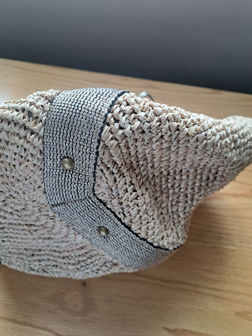 VIOLAd‘ORO ストロー かごバッグ タッセル付き