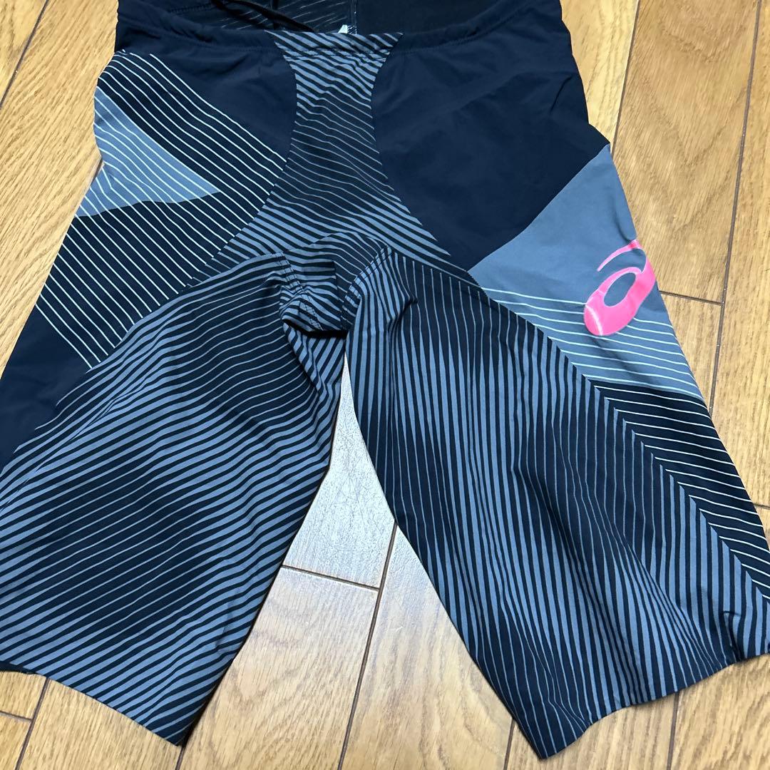 アシックス水着　L