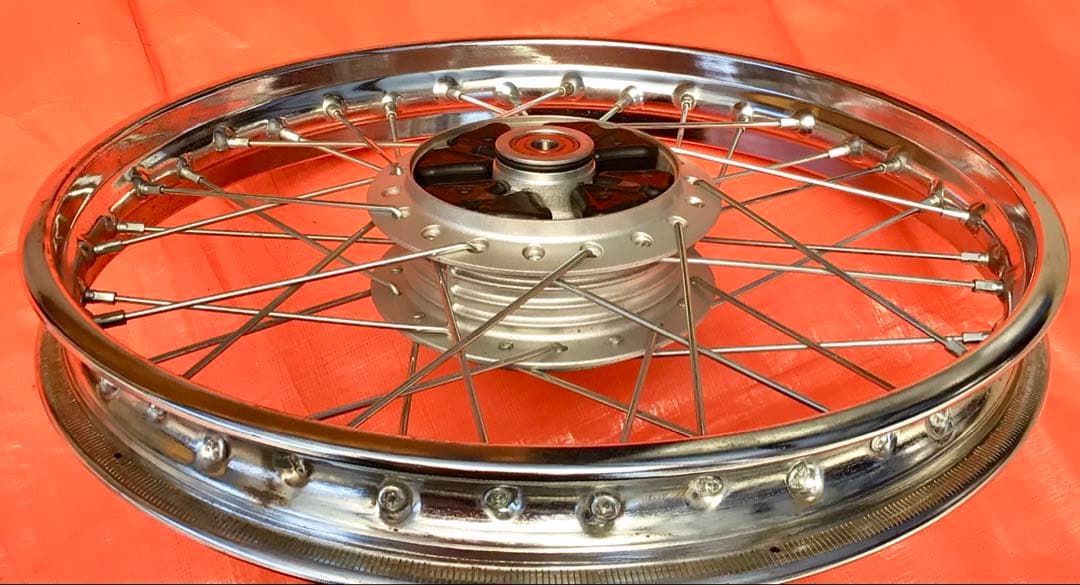 スーパーカブ110（JA10） 前・後ホイール/ ブレーキパネル付き