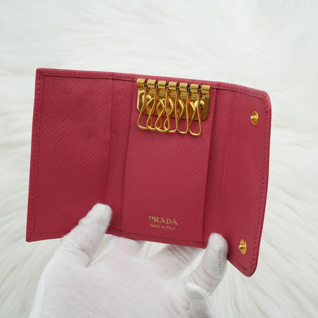 極美品　箱付き　PRADA プラダ　キーケース　サフィアーノレザー　ピンク